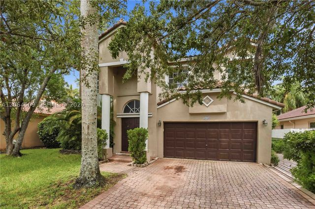 1040 NW 185th Ave, Pembroke Pines, FL 33029