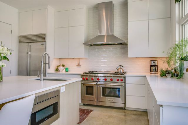 2215 Madera Street, Dallas, TX 75206