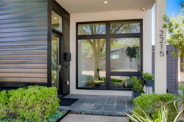 2215 Madera Street, Dallas, TX 75206