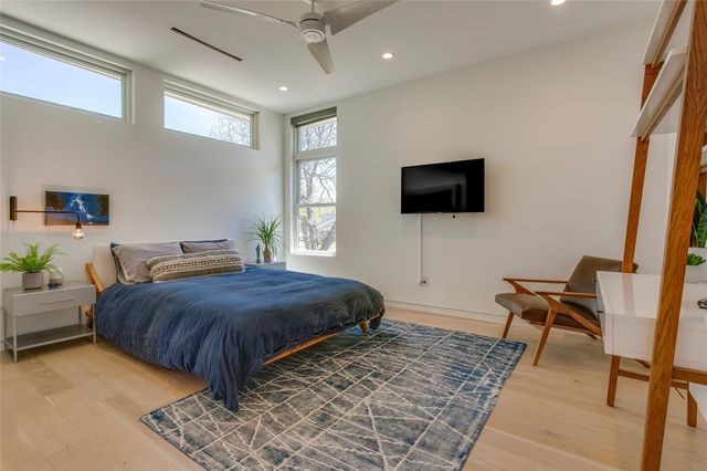 2215 Madera Street, Dallas, TX 75206