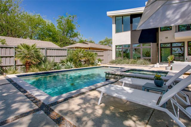 2215 Madera Street, Dallas, TX 75206