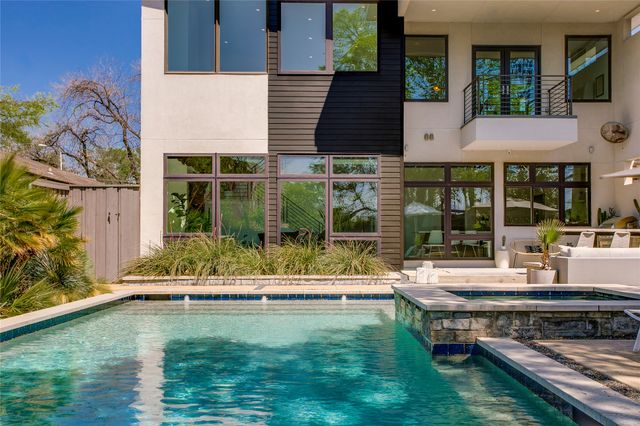 2215 Madera Street, Dallas, TX 75206