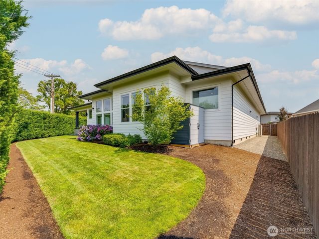 18200 NE 82 Street, Vancouver, WA 98682