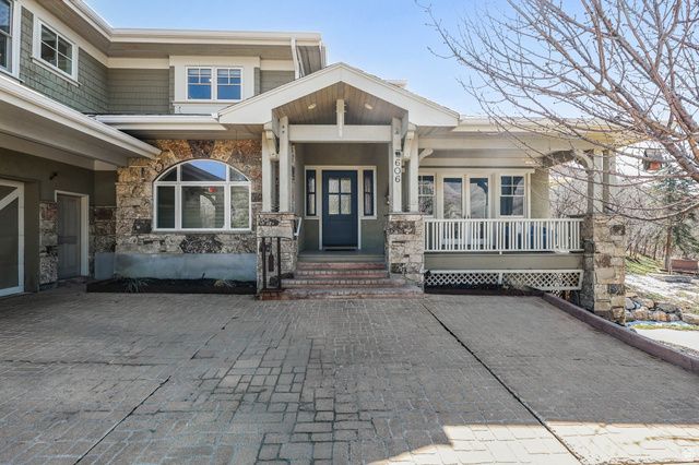 606 N LITTLE TREE CIR, Salt Lake City, UT 84108