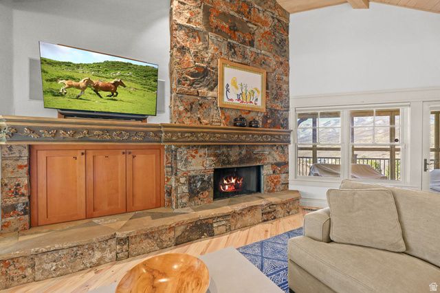 606 N LITTLE TREE CIR, Salt Lake City, UT 84108