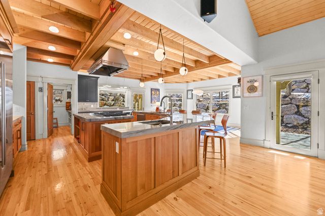 606 N LITTLE TREE CIR, Salt Lake City, UT 84108