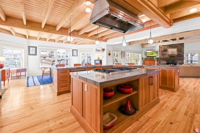 606 N LITTLE TREE CIR, Salt Lake City, UT 84108