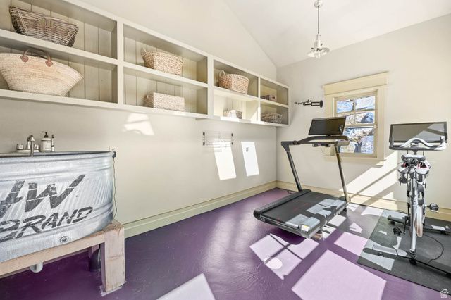 606 N LITTLE TREE CIR, Salt Lake City, UT 84108