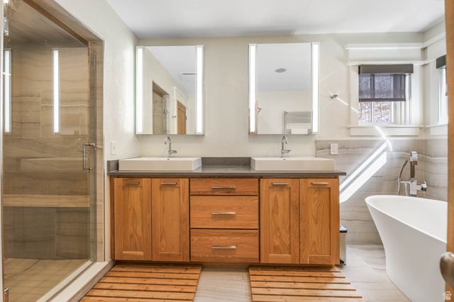 606 N LITTLE TREE CIR, Salt Lake City, UT 84108