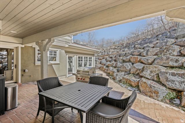 606 N LITTLE TREE CIR, Salt Lake City, UT 84108