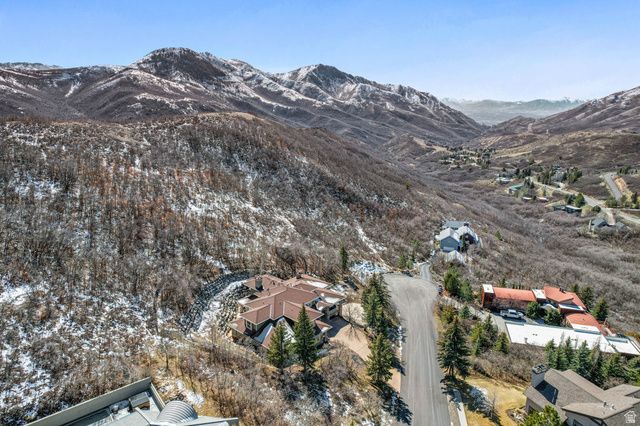 606 N LITTLE TREE CIR, Salt Lake City, UT 84108