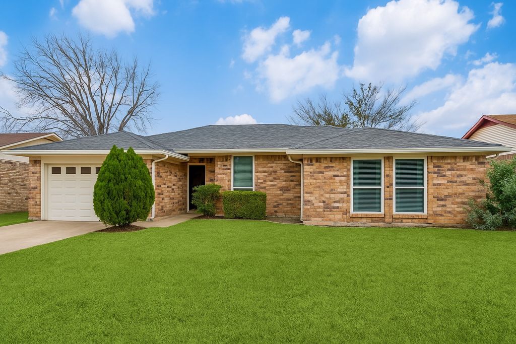 3425 Derby Circle, Bedford, TX 76021