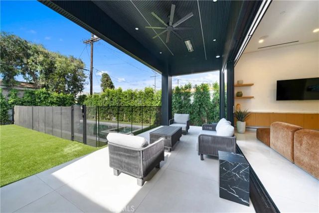 12507 Miranda, Valley Village, CA 91607