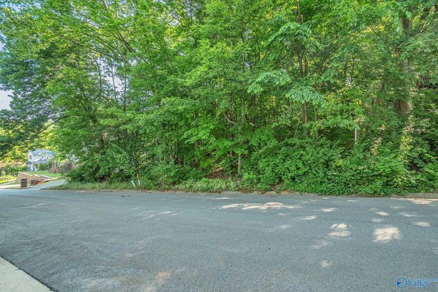 2108 Orba Drive NE, Huntsville, AL 35811