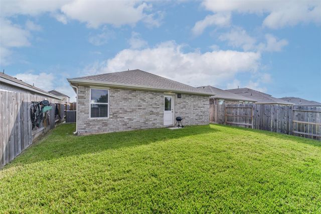 28814 Texas Plains Drive, Hockley, TX 77447