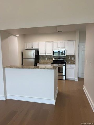 100 New Roc City Place 317, New Rochelle, NY 10801