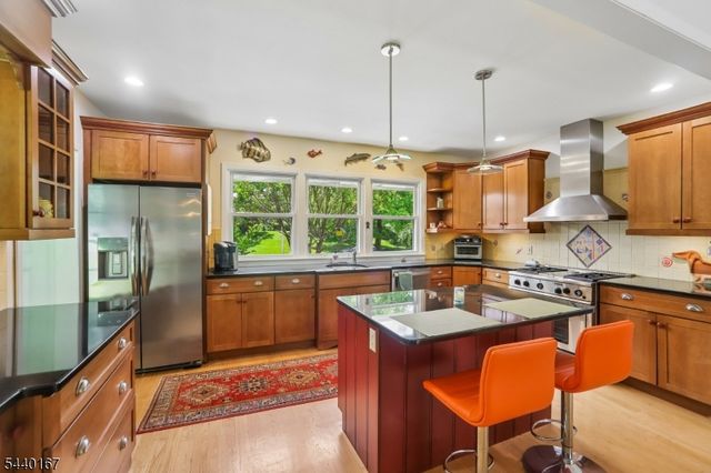 95 Yantacaw Brook Park, Montclair Twp., NJ 07043