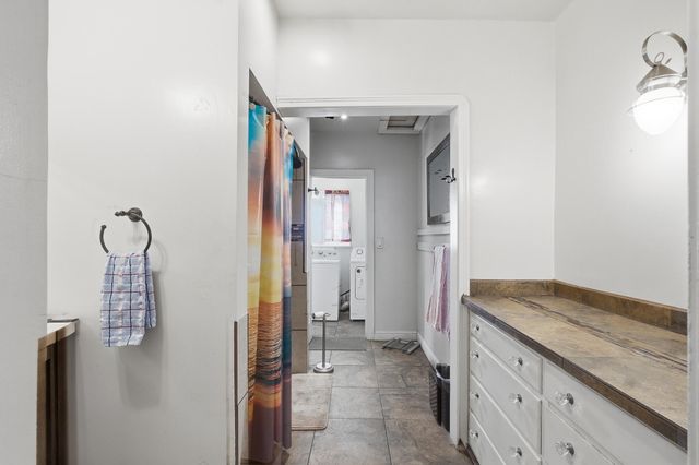 2120 S Kaweah Avenue, Exeter, CA 93221