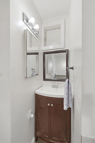 2120 S Kaweah Avenue, Exeter, CA 93221