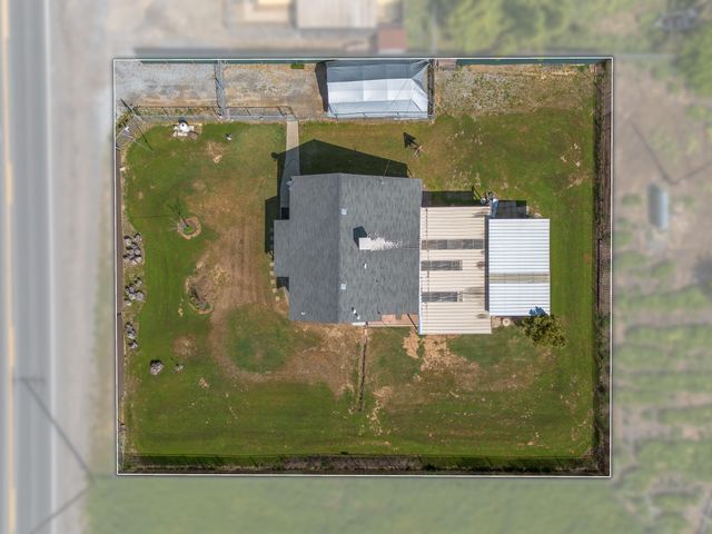 2120 S Kaweah Avenue, Exeter, CA 93221