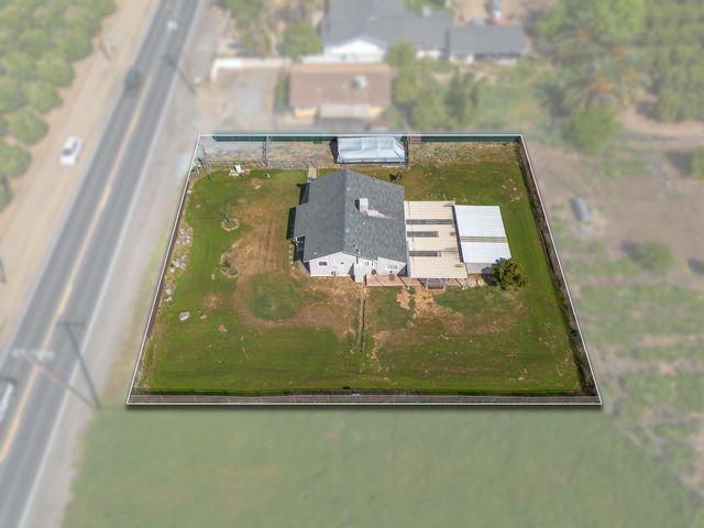 2120 S Kaweah Avenue, Exeter, CA 93221