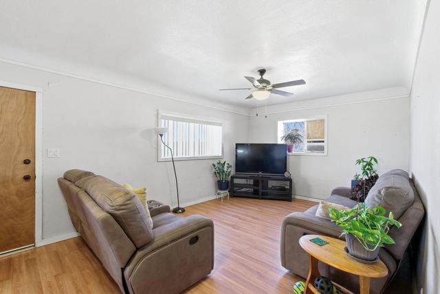 2120 S Kaweah Avenue, Exeter, CA 93221