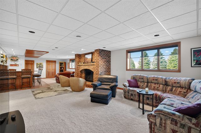 1002 SE 78th Street, Runnells, IA 50237