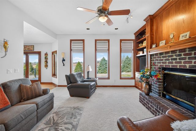 1002 SE 78th Street, Runnells, IA 50237