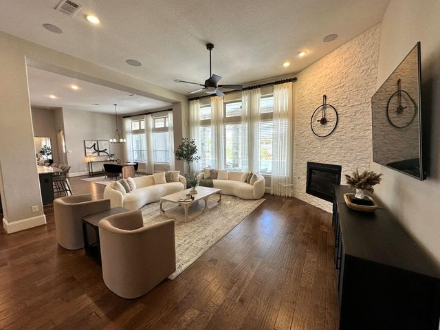 1804 Anna Way, Friendswood, TX 77546