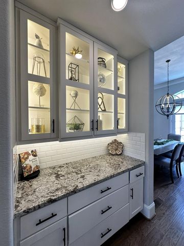 1804 Anna Way, Friendswood, TX 77546