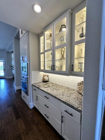 1804 Anna Way, Friendswood, TX 77546