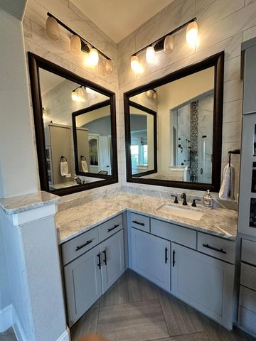 1804 Anna Way, Friendswood, TX 77546