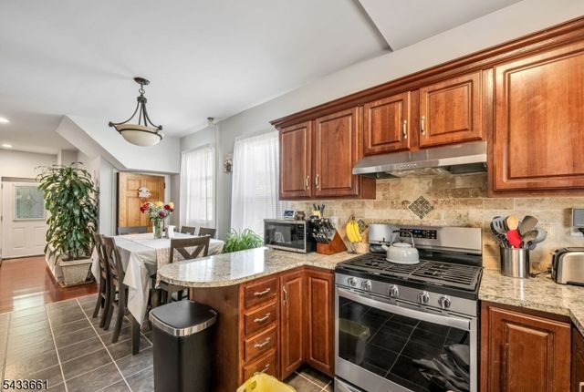 50 Chestnut St, Belleville Twp., NJ 07109