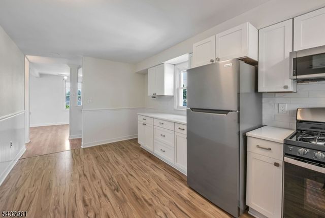 50 Chestnut St, Belleville Twp., NJ 07109