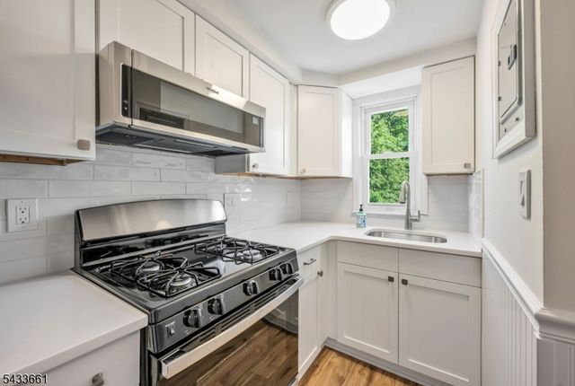50 Chestnut St, Belleville Twp., NJ 07109