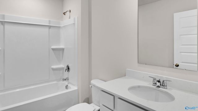 392 Jackson Point Circle B, Huntsville, AL 35811