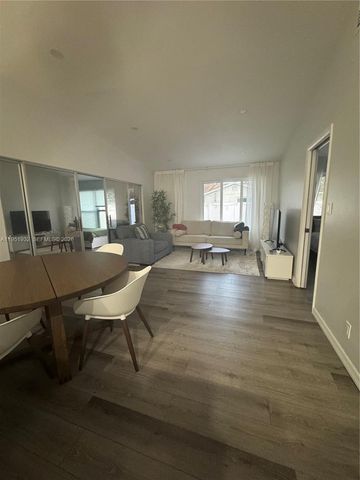 5482 S Lakewood Cir S B, Margate, FL 33063