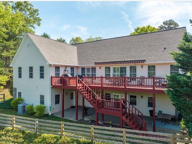 178 Windy Valley Lane, Blue Ridge, GA 30513