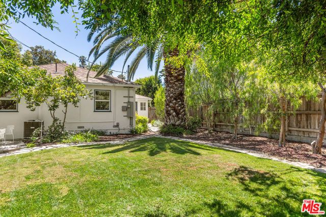 22051 Celes Street, Woodland Hills (los Angeles), CA 91364