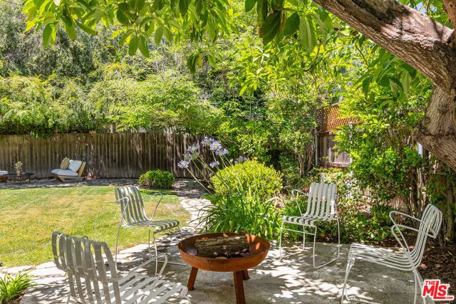 22051 Celes Street, Woodland Hills (los Angeles), CA 91364