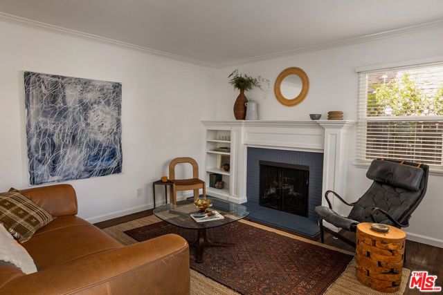 22051 Celes Street, Woodland Hills (los Angeles), CA 91364