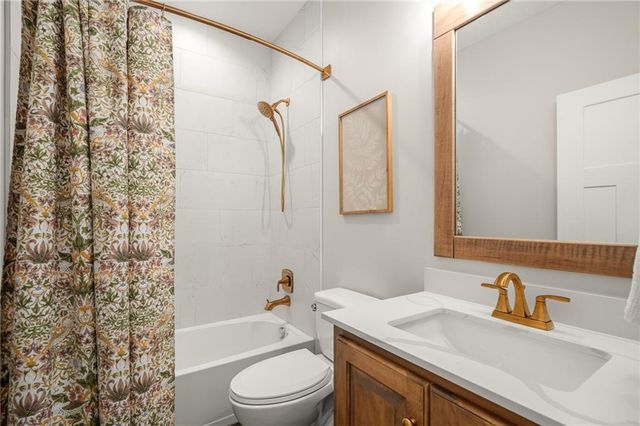 17359 S Kaw Street, Olathe, KS 66062
