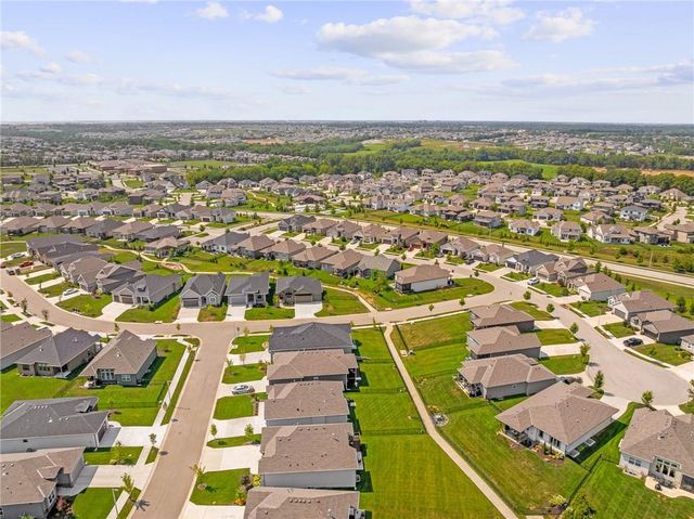 17359 S Kaw Street, Olathe, KS 66062