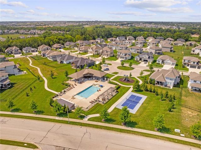 17359 S Kaw Street, Olathe, KS 66062