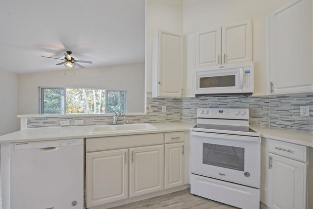 172 Jones Creek Drive, Jupiter, FL 33458
