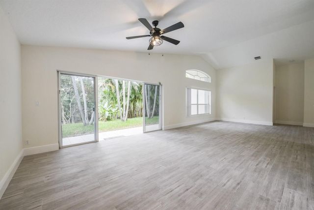 172 Jones Creek Drive, Jupiter, FL 33458