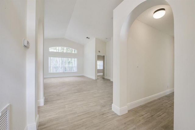 172 Jones Creek Drive, Jupiter, FL 33458
