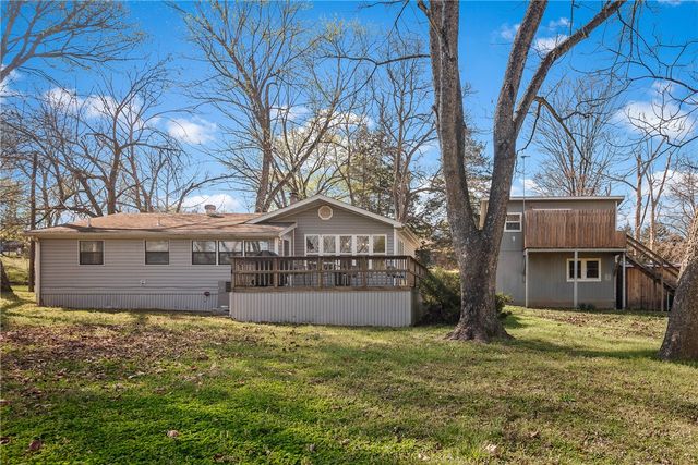 201 Palisade Drive, Eureka Springs, AR 72631