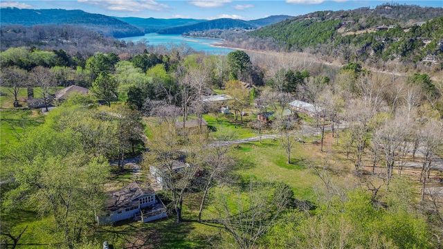 201 Palisade Drive, Eureka Springs, AR 72631