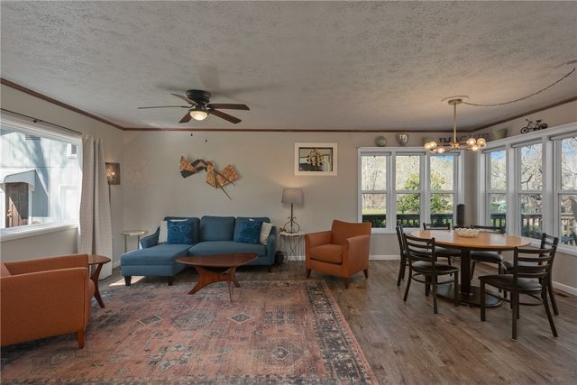 201 Palisade Drive, Eureka Springs, AR 72631
